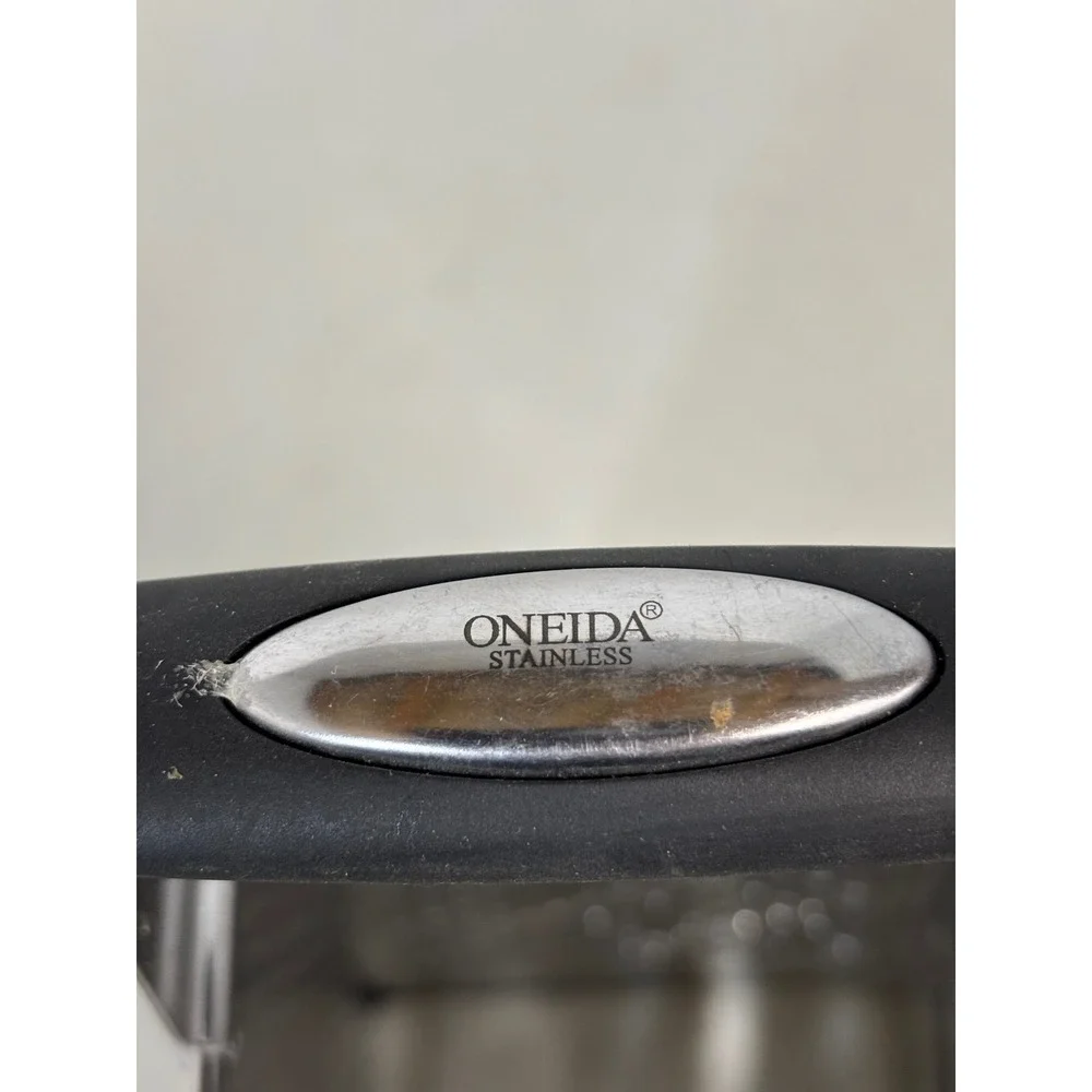 Oneida Stainless Steel Box Grater 4-Sided Cheese Shredder Vegetable Slicer Black